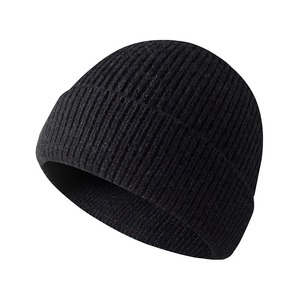 Nuevos sombreros de invierno de dos tonos Unisex con forro de piel para hombres y mujeres, gorro cálido a la moda, gorros informales de punto de invierno - Product Image 4
