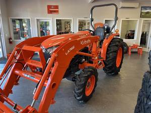 Tracteur Kubota L4802HST 2024 : 48 HP, utilitaire compact, puissance avec précision hydrostatique et performances polyvalentes - Product Image 2