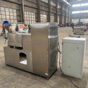 เครื่องรีดเย็นอัตโนมัติทำจากสแตนเลส304แบรนด์ใหม่สำหรับน้ำมันงาวอลนัทและถั่วความจุสูง500กิโลกรัม/ชั่วโมง - Product Image 6