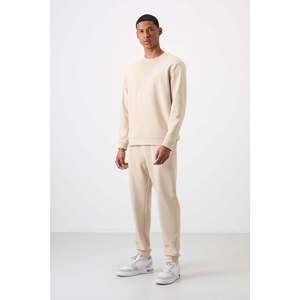 Conjunto Deportivo Informal para Hombre en Algodón Beige, Grueso, Suave y Texturizado, Ajuste Cómodo con Diseño Bordado-85254 - Product Image 4