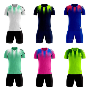 Uniforme de Fútbol Personalizado de Alta Calidad para Hombre 2026, Ropa Deportiva Transpirable de Secado Rápido, Camiseta de Fútbol con Estampado Personalizado al por Mayor - Product Image 2