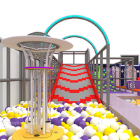 Équipement de parc de trampolines commercial avec fosse à mousse, trampoline de basketball, mur d'escalade et parcours d'obstacles pour centre sportif