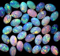 Opale d'Éthiopie Cabochon 4x6 mm 100% Naturelle de Haute Qualité Certifiée par un tiers 0,5-2 Carats Effet Feu Éclatant Vente en Gros