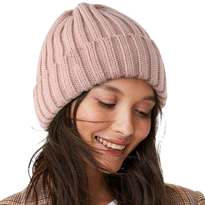 Venta al por mayor de gorros de punto suave gorros para adultos unisex tela acrílica a cuadros Logotipo de color personalizado disponible precio al por mayor común - Product Image 1
