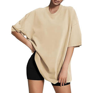 T-shirts pour femmes T-shirt surdimensionné en coton 100% délavé - Product Image 1