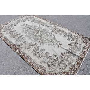 Vintage Rug, 5.5x9 ft Large Rug, <b>Brown</b> White <b>Wool</b> Rug - Product Image 4