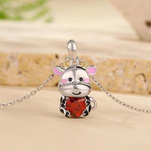 จี้รูปหัวใจวัวนมน้อย Jeulia Hug Me ทำจากเงินสเตอร์ลิง ของขวัญสุดเพอร์เฟกต์ - Product Image 6