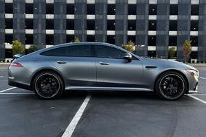 AMG GT53 4 portes 2022 d'occasion, 429 ch, 6 cylindres turbo, transmission intégrale, gris sélénite Magno - Product Image 3