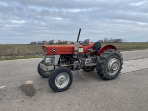 Nuevo Tractor de Ruedas Massey Ferguson 158 4WD con 2 Años de Garantía en Componentes Principales: Bomba, Motor, Caja de Cambios, Rodamientos - Product Image 5