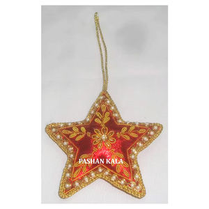 Material de la mejor calidad de bordado Zari con trabajo de cuentas en forma de estrella diseño adorno colgante para el hogar y la decoración del árbol de Navidad - Product Image 1