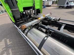 Véhicule tout-terrain de luxe d'occasion 2022, SUV grand format, 415 CV, transmission automatique, grand réservoir de carburant de 80 L, véhicule tout-terrain haut de gamme, 401-500 km d'autonomie - Product Image 5