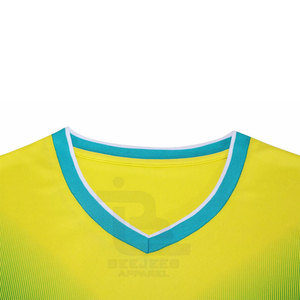 Uniforme de fútbol personalizado de alta calidad de secado rápido transpirable 100% poliéster con cuello en V conjunto de tecnología de corte automatizado servicio OEM - Product Image 2