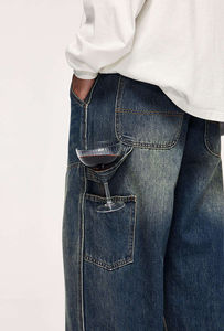 Pantalones de mezclilla rectos pesados hechos de pierna ancha lisos negros con logotipo personalizado, pantalones vaqueros holgados lavados con ácido para hombre, temporada de invierno - Product Image 6