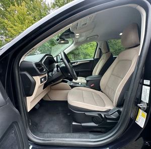 EXCELENTE USADO 2021 ESCAPE SE AWD NEGRO MOTOR DE 8 VELOCIDADES 1.5L 13 TRANSMISIÓN DE GASOLINA TRASMISSIONE AUTOMÁTICA SUV CROSSOVER - Product Image 2