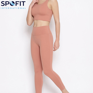 Vêtements de sport en gros pour femmes : Ensembles 2 pièces de yoga, leggings d'entraînement, soutiens-gorge de sport et hauts de sport - Product Image 2