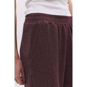 Pantalones Casuales Texturizados - Product Image 3