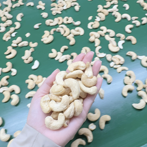 Meilleur prix pour les noix de cajou de Santigo Factory, prix W180, noix de cajou du Vietnam, vente en gros, exportées vers l'Asie, l'UE, le Moyen-Orient - Product Image 1