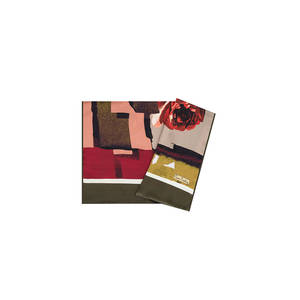 Étole de mode rectangulaire en soie kaki à motifs - Product Image 1