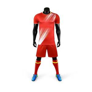 Ensemble d'uniformes de football sublimés personnalisés Kit de maillots et shorts de football d'équipe personnalisés vêtements de sport respirants OEM/ODM - Product Image 2