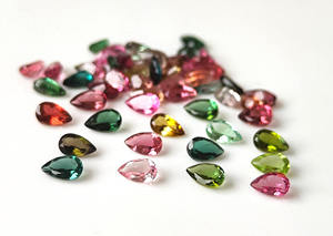 Piedra preciosa suelta facetada de corte de pera de 3x5mm - 6x9mm de turmalina múltiple natural para la fabricación de joyas - Product Image 5