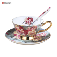 Ensemble élégant de tasse et soucoupe en porcelaine fine écologique 200 ml pour une expérience de thé de l'après-midi de luxe