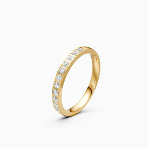 Anillo de compromiso con diamantes cultivados en laboratorio, estilo media eternidad, de 0.24 quilates, en oro amarillo, blanco y rosa de 9 quilates. - Product Image 3