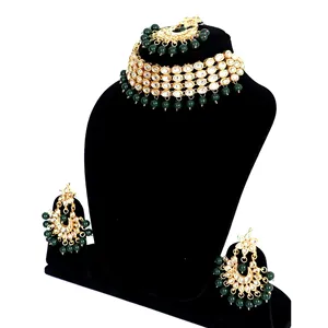 Ensemble de bijoux fins bohèmes en Kundan vert, plaqué or 18 carats, collier, boucles d'oreilles, Maang Tikka pour les mariages - Product Image 2