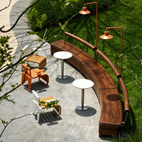 Banc d'extérieur en bois massif courbé en forme de S, design moderne, résistant à l'eau, personnalisé en usine, pour parcs communautaires