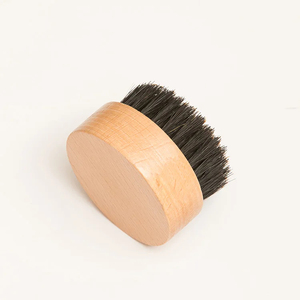 Brosse à barbe en bois MORGANS INDUSTRIES avec poils naturels, design écologique et adapté aux voyages, pour le soin des poils du visage - Product Image 5