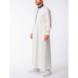 Thobes islamiques pour hommes, vêtements et accessoires musulmans traditionnels avec logo personnalisé, design à manches longues, simple et uni, Jubbah - Product Image 2