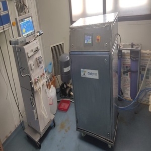 เครื่องกรองน้ำเคลื่อนที่ CISTY 100 ระบบกรองน้ำแบบพกพาสำหรับการฟอกไต เครื่องกรองน้ำ RO ขนาดกะทัดรัดสำหรับการบำบัดไต เครื่องกรองน้ำทางการแพทย์เคลื่อนที่ - Product Image 2