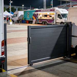 Porte coulissante <span class=keywords><strong>en</strong></span> aluminium sur mesure pour stades, centres commerciaux et villas - Product Image 1