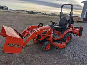 Mini tracteur de jardin Kubota G261 25 chevaux à vendre tracteur d'équitation tondeuse à gazon diesel intelligente - Product Image 4