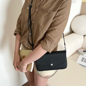 Sac Ando en cuir de vache véritable, petit sac bandoulière avec chaîne et fermeture à rabat pour femmes - Product Image 2