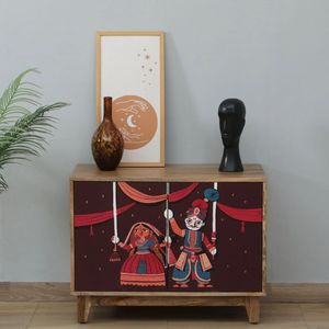 Aparador de dos puertas Midas en acabado natural Madera de mango Pintado a mano en multicolor Solución de almacenamiento única y elegante - Product Image 1