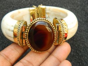 Pulseras y Brazaletes de Boda Estilo Punk Hechos a Mano con Hueso Natural Ecológico para Mujer - Product Image 2