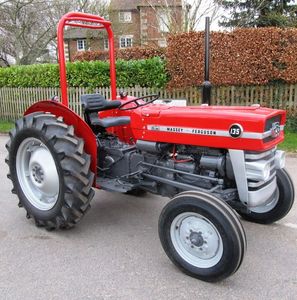 รถแทรกเตอร์เดินตาม Massey Ferguson MF135 4WD มือสอง เครื่องยนต์ 65 แรงม้า พร้อมปั๊มน้ำ เกียร์ แบริ่ง มอเตอร์ ประสิทธิภาพการทำงานสูงสุด รับประกัน 3 ปี - Product Image 1