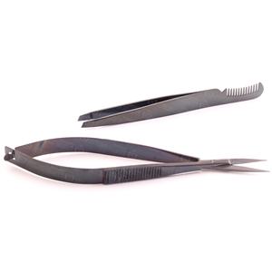 Outils durables et résistants à la rouille pour un soin précis des ongles, comprenant des coupe-ongles, un coupe-cuticules et des pinces. Idéal pour les salons et l'usage personnel. - Product Image 2