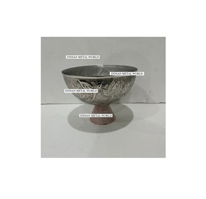 Bonbons au chocolat en métal argenté de qualité créative servant un bol d'hôtel pour les célébrations de mariage Présentoir au chocolat en vente - Product Image 1