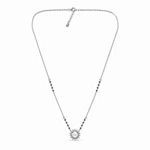 Compre un collar Mangalsutra de plata pura con diamantes y perlas, chapado en oro, con cuentas étnicas religiosas, un regalo de boda para su esposa. - Product Image 3