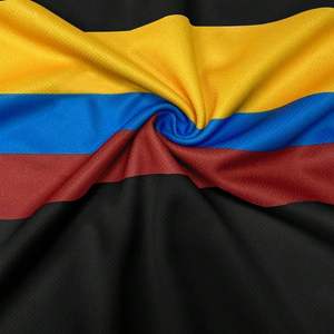 Maillot de football unisexe personnalisable de haute qualité avec col rond respirant en tissu mesh 100% polyester à séchage rapide - Product Image 4