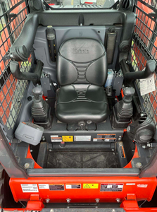 จัดส่งฟรี รถตักล้อยาง Kubota SSV75 พร้อมเครื่องยนต์ EPA Tier 4 Final ปั๊มและมอเตอร์ประสิทธิภาพสูง เครื่องจักรสำหรับงานดิน - Product Image 3