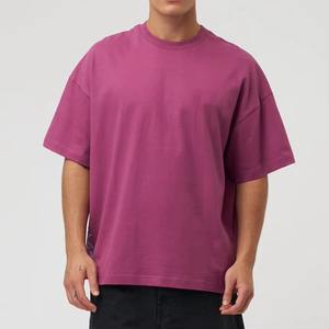 Camiseta Roja Rosa de Corte Regular para Hombre, Estilo Casual y Cómodo, Personalizable, Verano, Lavada, Simple, Manga Corta - Product Image 4