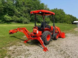 Modelo de tractor de buena calidad Kubota B26 TLB 24hp con accesorios disponibles - Product Image 3