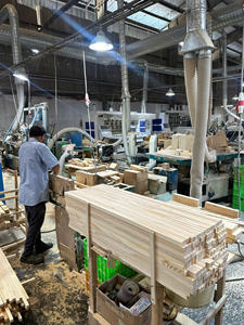 Palos artesanales de madera de caucho redondos duraderos OEM y tacos de madera natural, personalizables para cajas de manualidades DIY, carteles de pared - Product Image 4