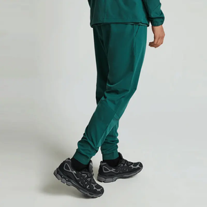 Nuevo Conjunto Deportivo Personalizado de Invierno, Dos Piezas, para Correr al Aire Libre, con Franjas Reflectantes, para Hombre, Chaqueta Cortavientos de Poliéster/Algodón - Product Image 6
