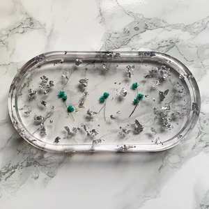 Elegante Bandeja de Resina para Servir Comida, Jugos y Pasteles, para Decoración del Hogar y Hoteles - Product Image 1