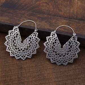 Pendientes de Aro Bohemios de Moda con Mandala, Pendientes Tribales de Latón para Mujer, Aros Plateados con Encaje Floral para Venta al por Mayor/OEM/ODM - Product Image 4