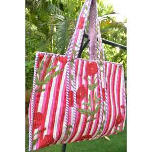 Bolso tote con cremallera Bohamin Sustainable Poppy Stripe para damas, bordado floral, hecho a mano en Jaipur, India, 100% estampado a mano. - Product Image 3