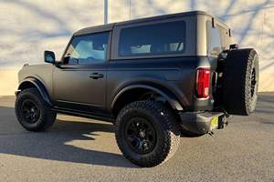 Ford Bronco Black Diamond Plus 2022 d'occasion en excellent état, sans accident, conduite à gauche/droite - Product Image 3